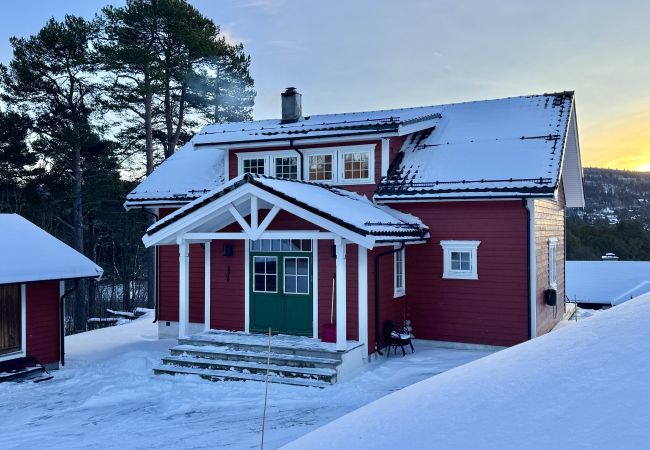 House in Hol -  Centrally located cabin for rent in Geilo – Perfect for all seasons! House in Hol -  Centrally located cabin for rent in Geilo – Perfect for all seasons!