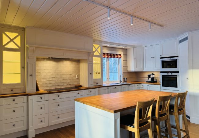 House in Hol -  Centrally located cabin for rent in Geilo – Perfect for all seasons! House in Hol -  Centrally located cabin for rent in Geilo – Perfect for all seasons!