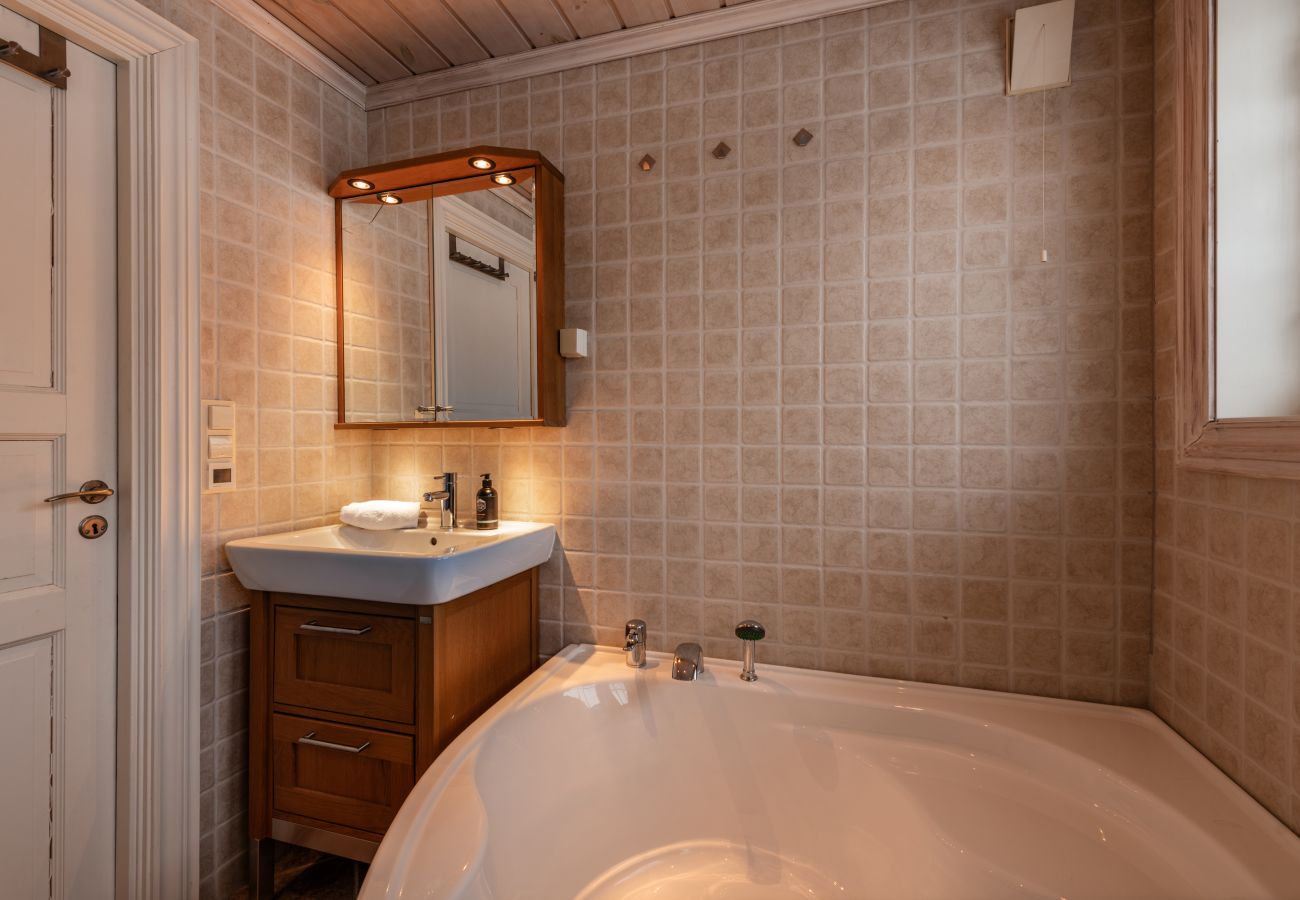 House in Hol -  Centrally located cabin for rent in Geilo – Perfect for all seasons!