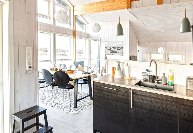 Cabin in Flakstad -  Væranes- Ny hytte med flott utsikt Cabin in Flakstad -  Væranes- Ny hytte med flott utsikt