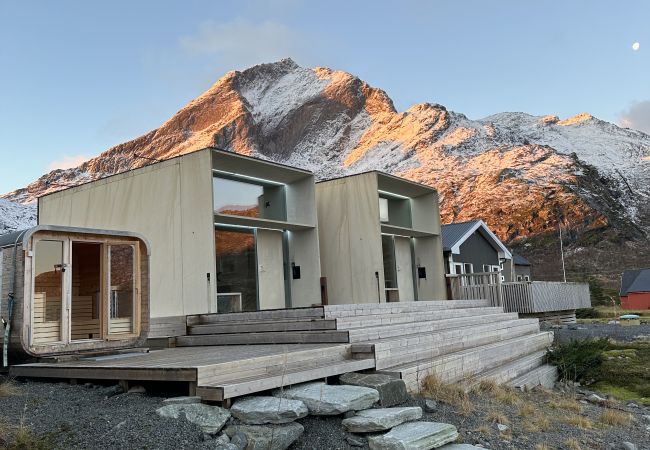 Studio in Flakstad - Seaside Mini-House 5 – Stunning Views Studio in Flakstad - Seaside Mini-House 5 – Stunning Views