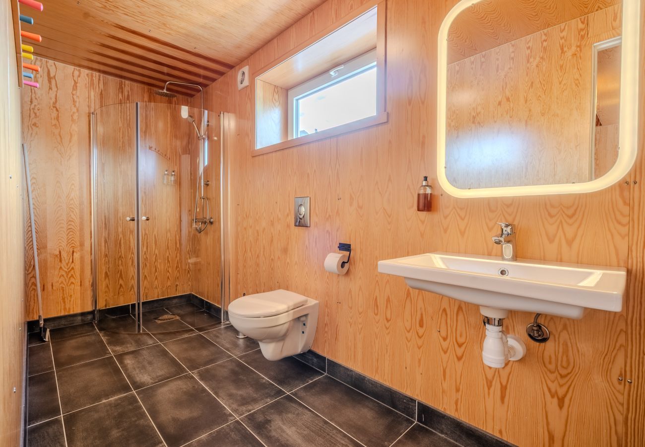Cabin in Flakstad - Fjordview Ryten 2 Retreat