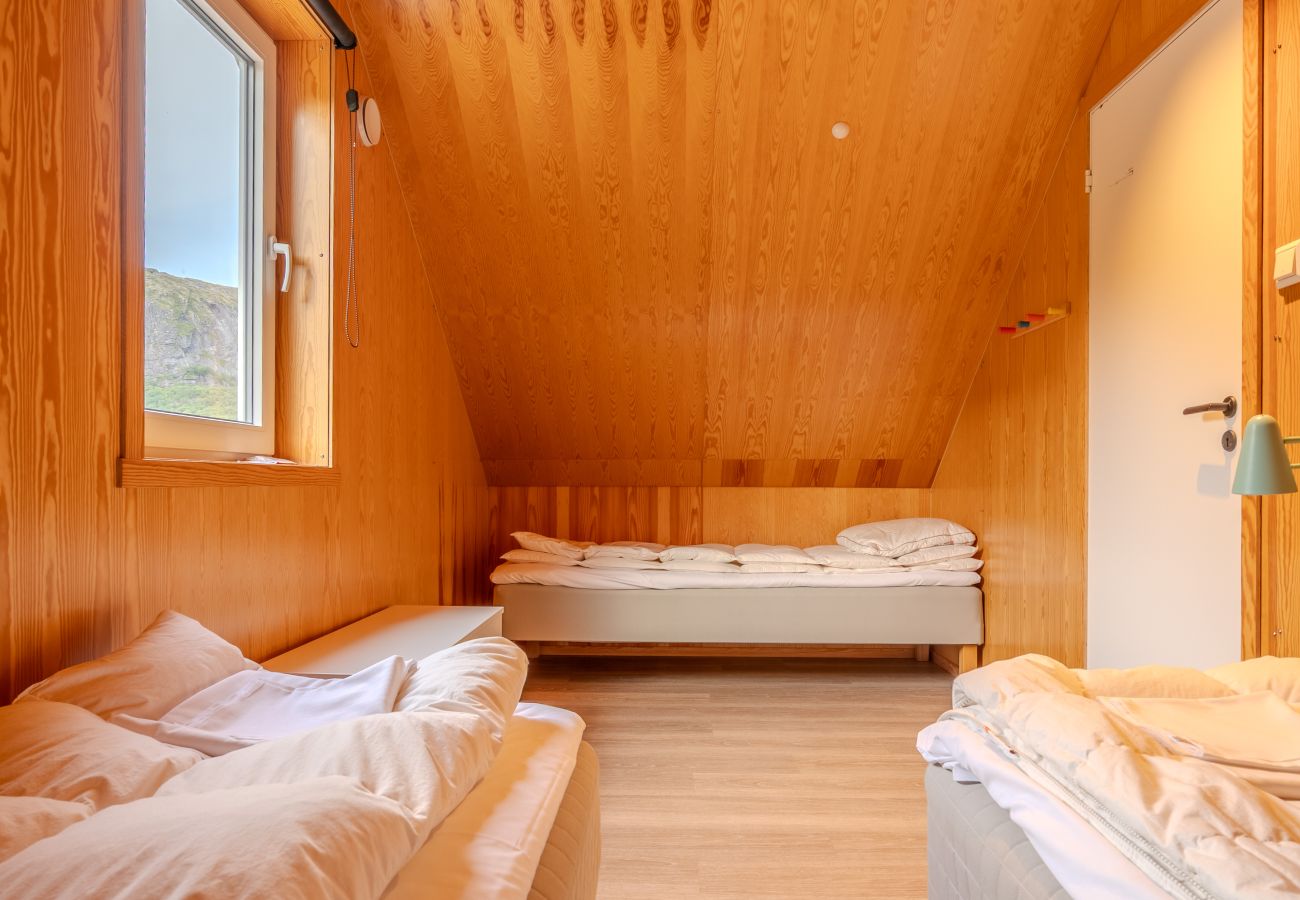 Cabin in Flakstad - Fjordview Ryten 2 Retreat