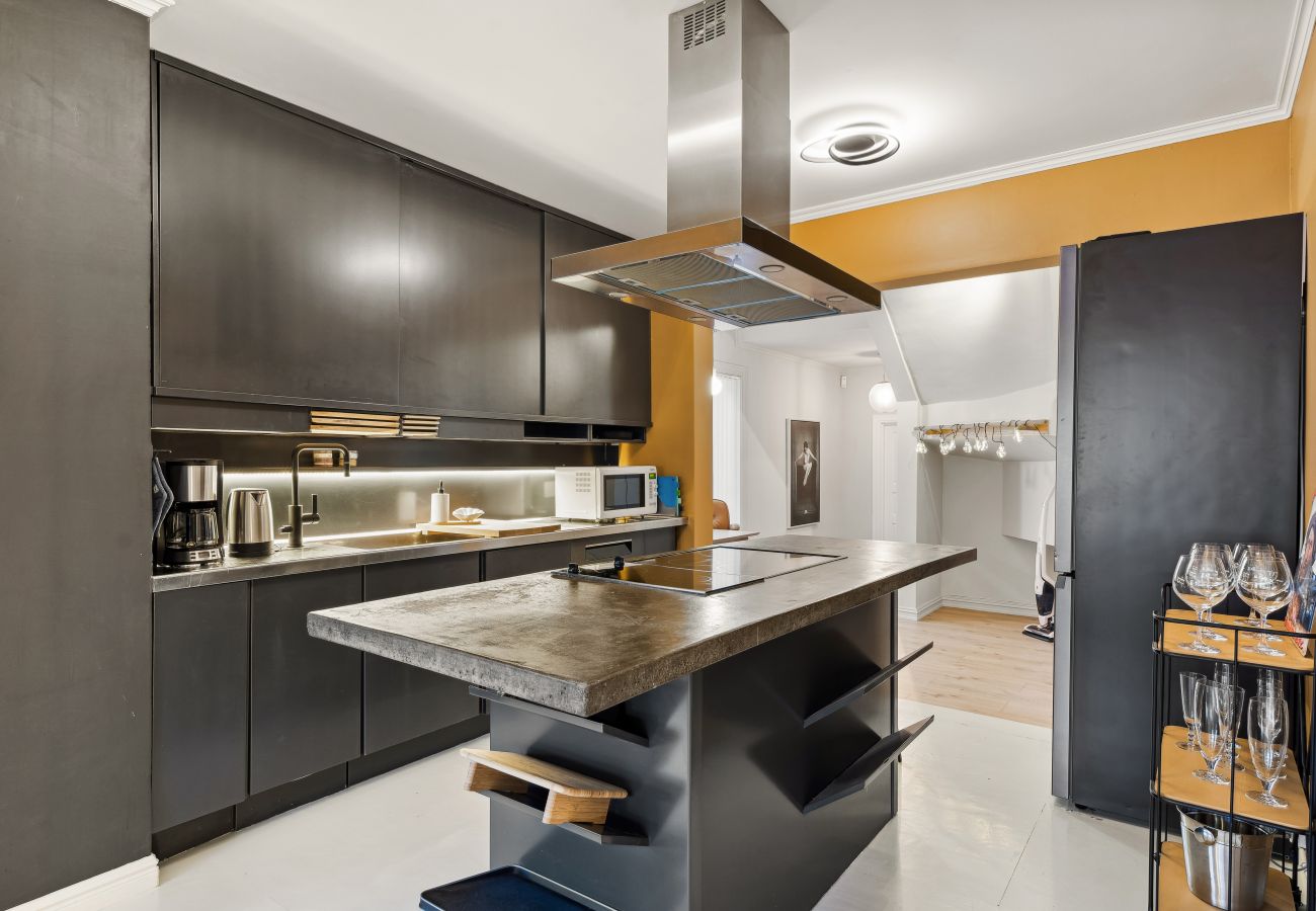 House in Tromsø - Stylish and spacious apartment in city center