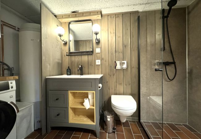 Cabin in Hol - Recently upgraded large beautiful cabin with fantastic views in Geilo Cabin in Hol - Recently upgraded large beautiful cabin with fantastic views in Geilo