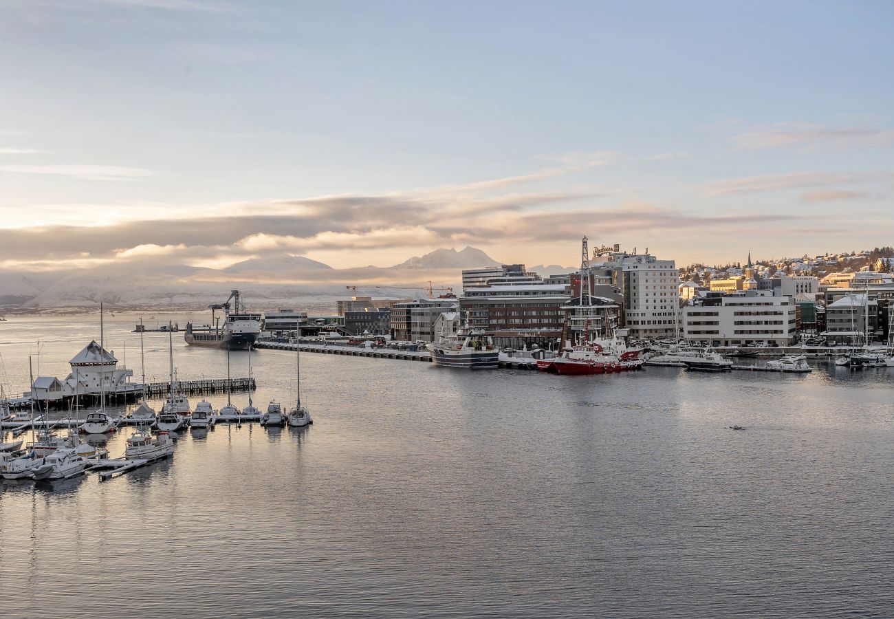 Apartment in Tromsø - Elegant apartment at Vervet in Tromsø with fantastic seaview Apartment