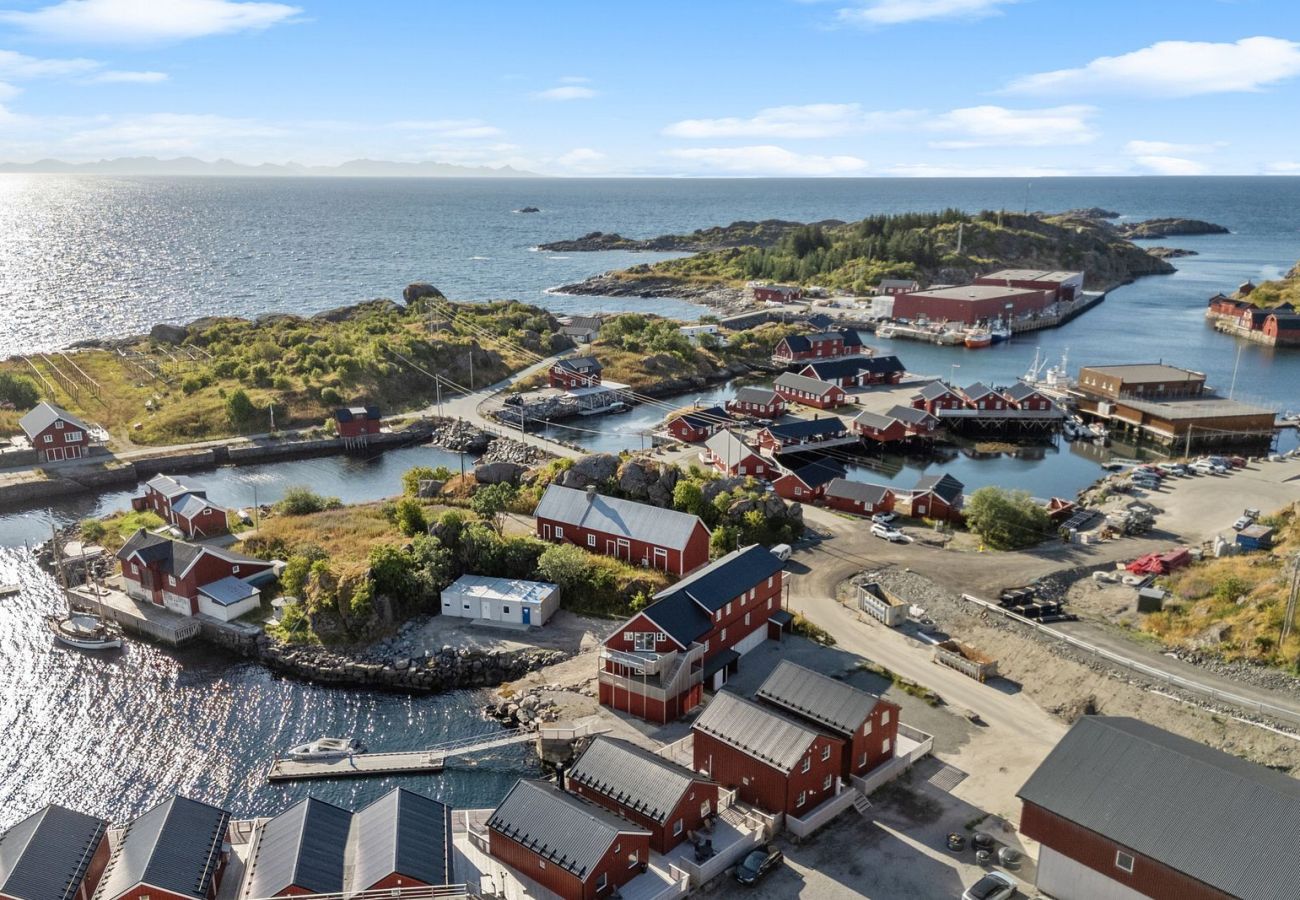 Apartment in Vestvågøy - Stor rorbu med høy standard