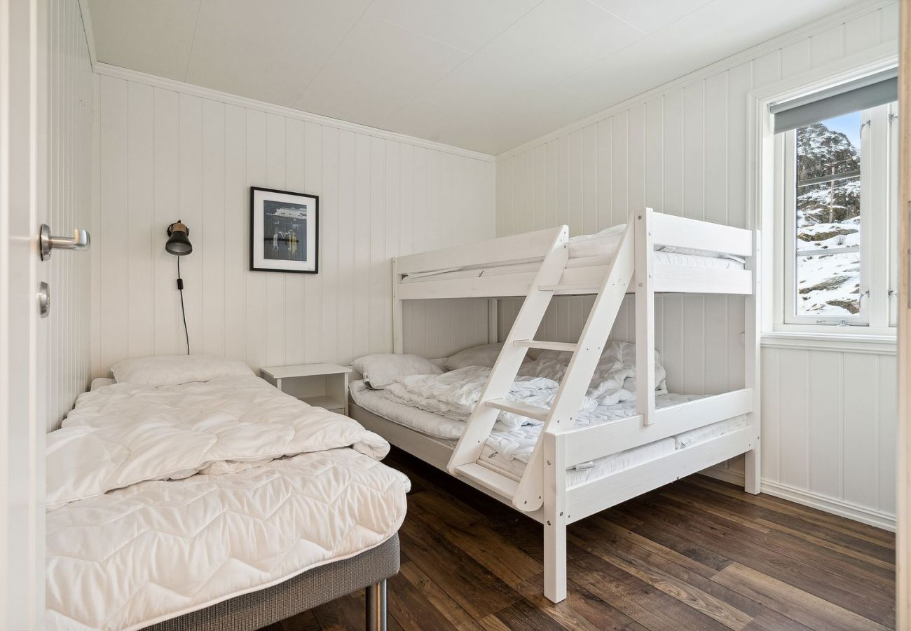 Apartment in Vestvågøy - Stor rorbu med høy standard