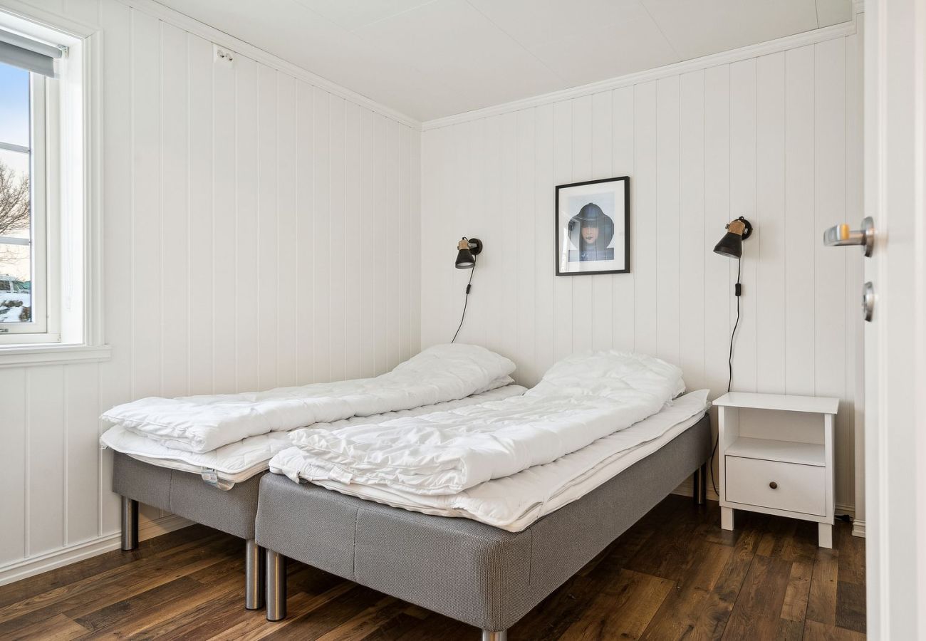 Apartment in Vestvågøy - Stor rorbu med høy standard