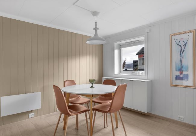 Apartment in Tromsø - Two bedroom apartment close to the city Apartment in Tromsø - Two bedroom apartment close to the city