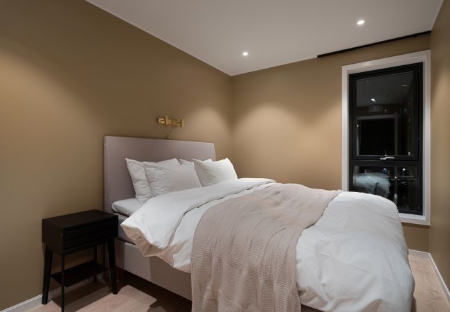 Apartment in Tromsø - Premium Waterfront Apartment–Sea & Mountain View  Apartment in Tromsø - Premium Waterfront Apartment–Sea & Mountain View