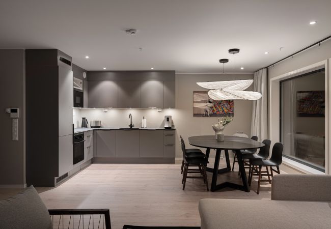 Apartment in Tromsø - Premium Waterfront Apartment–Sea & Mountain View  Apartment in Tromsø - Premium Waterfront Apartment–Sea & Mountain View