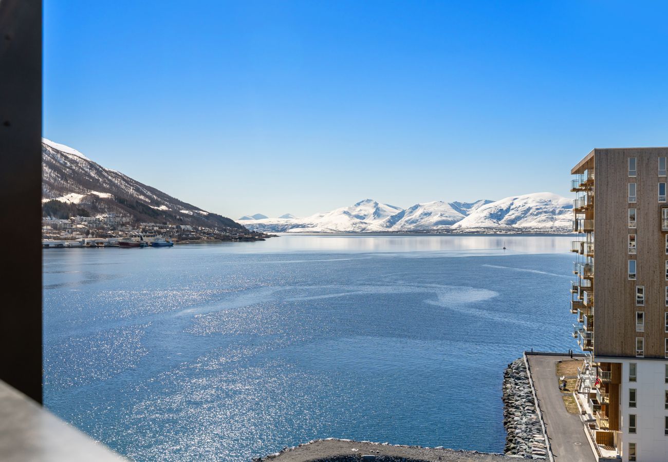 Apartment in Tromsø - Eight floor Premium Penthouse with Scenic View