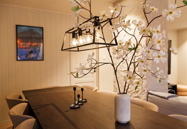House in Moskenes - Luxury Home in the Heart of Reine, Lofoten House in Moskenes - Luxury Home in the Heart of Reine, Lofoten