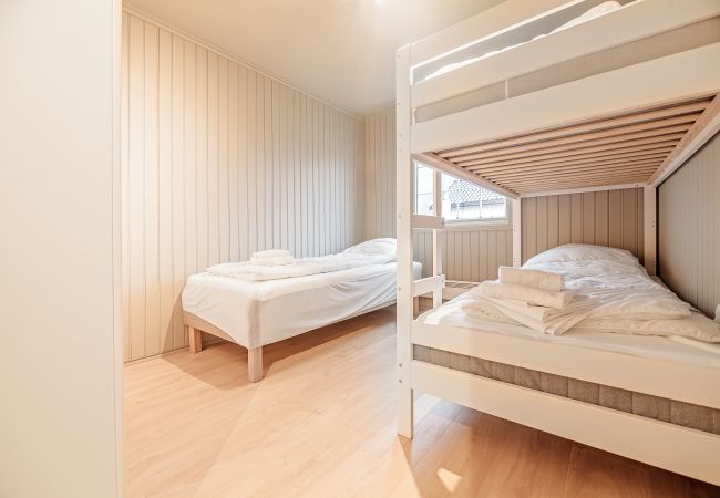 House in Moskenes - Luxury Home in the Heart of Reine, Lofoten House in Moskenes - Luxury Home in the Heart of Reine, Lofoten