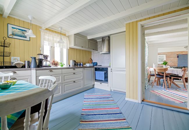 House in Vestvågøy - Arctic Waves Cottage, Haukland House in Vestvågøy - Arctic Waves Cottage, Haukland