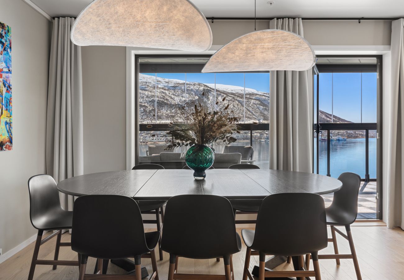 Apartment in Tromsø - Eight floor Premium Waterfront Penthouse