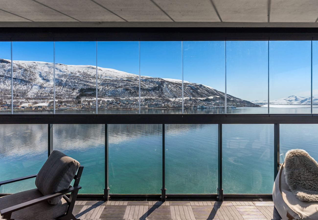 Apartment in Tromsø - Eight floor Premium Waterfront Penthouse