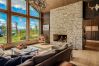 Cabin in Hol - Spacious, exclusive and modern cabin for rent in Kikut, Geilo