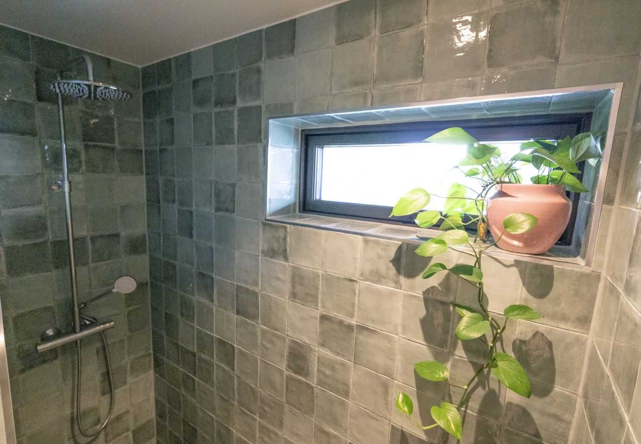 Terraced House in Tromsø - Town house with good view on top of Tromsø Island