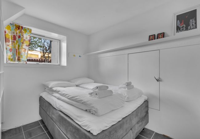 Apartment in Tromsø - Stormly - Modern 1bed with sofabed in quiet area Apartment in Tromsø - Stormly - Modern 1bed with sofabed in quiet area