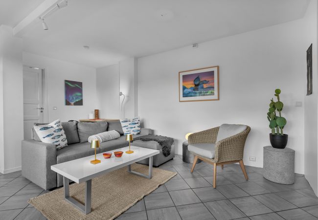 Apartment in Tromsø - Stormly - Modern 1bed with sofabed in quiet area Apartment in Tromsø - Stormly - Modern 1bed with sofabed in quiet area