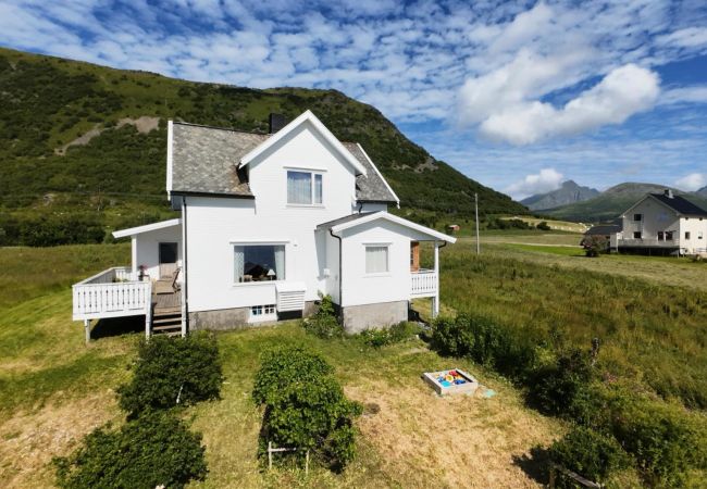 Cabin in Vestvågøy - Feriehus ved sjøen, Lofoten Cabin in Vestvågøy - Feriehus ved sjøen, Lofoten