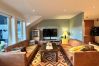Apartment in Hol - Beautiful penthouse centrally located in Geilo – Stunning views Apartment in Hol - Beautiful penthouse centrally located in Geilo – Stunning views