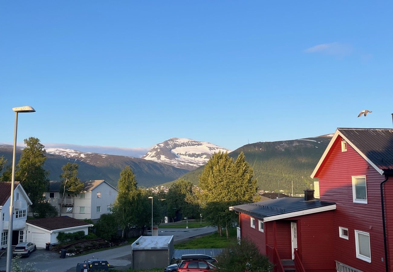 House in Tromsø - Arctic Pearl - Central House with 4 bedrooms and 2 bathrooms