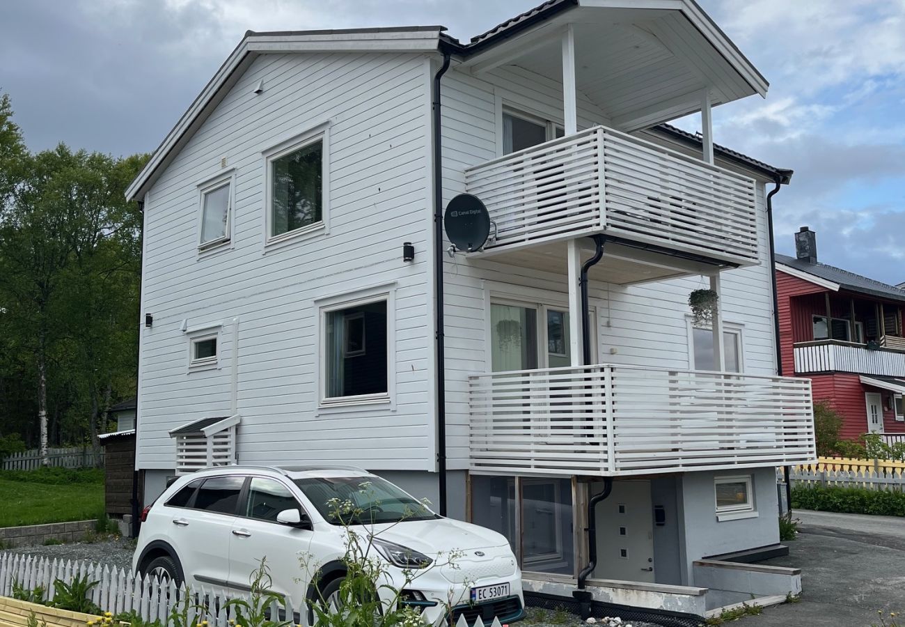 House in Tromsø - Arctic Pearl - Central House with 4 bedrooms and 2 bathrooms