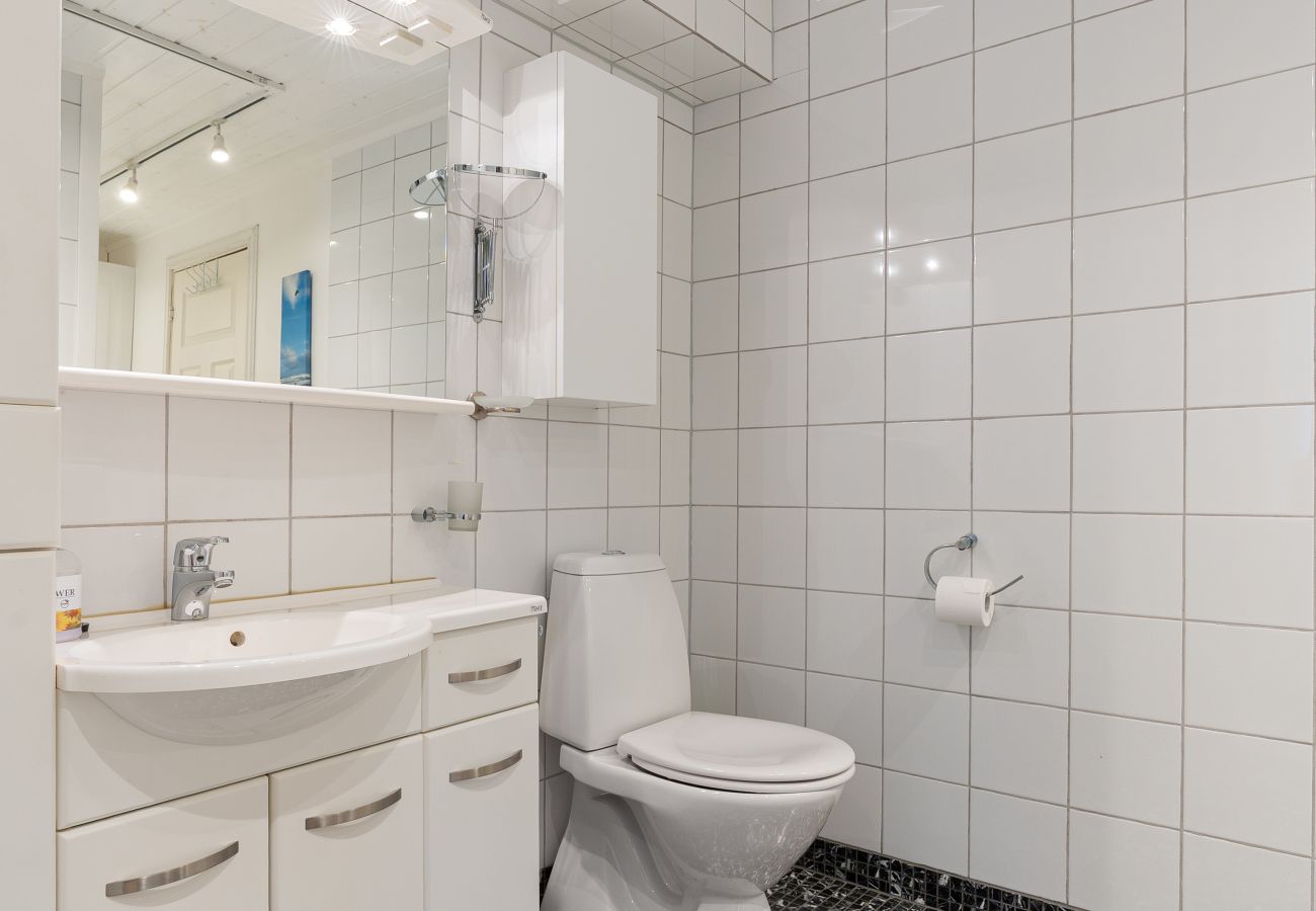 Apartment in Tromsø - Trivelig leilighet i rolige, bynære omgivelser