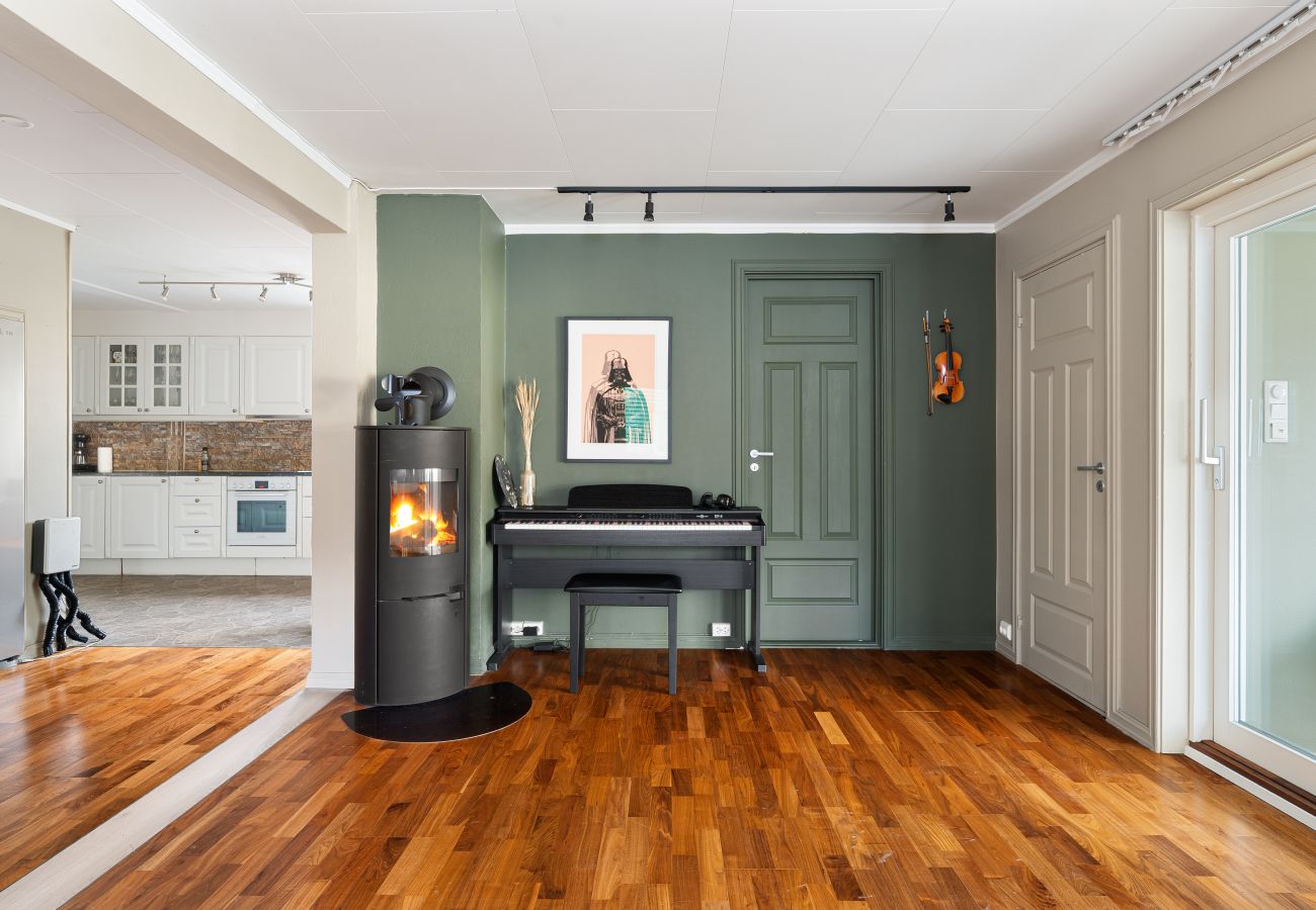 Apartment in Tromsø - Trivelig leilighet i rolige, bynære omgivelser