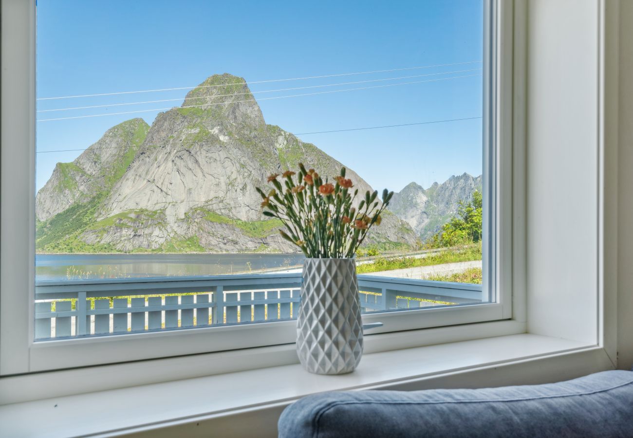 House in Reine - Valen house, Reine