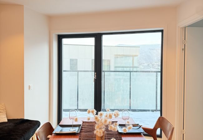 Apartment in Tromsø - Tromsø city center ocean view Apartment in Tromsø - Tromsø city center ocean view