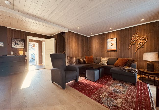 Cabin in Hol - Harmony in Geilo – Modern and cozy cabin with jacuzzi Cabin in Hol - Harmony in Geilo – Modern and cozy cabin with jacuzzi