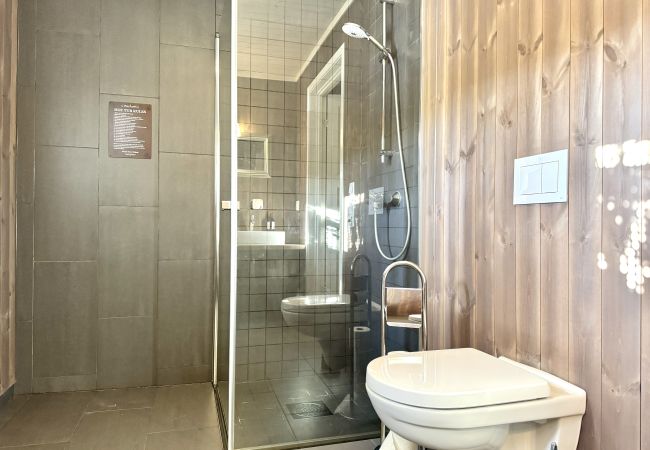 Cabin in Hol - Harmony in Geilo – Modern and cozy cabin with jacuzzi Cabin in Hol - Harmony in Geilo – Modern and cozy cabin with jacuzzi
