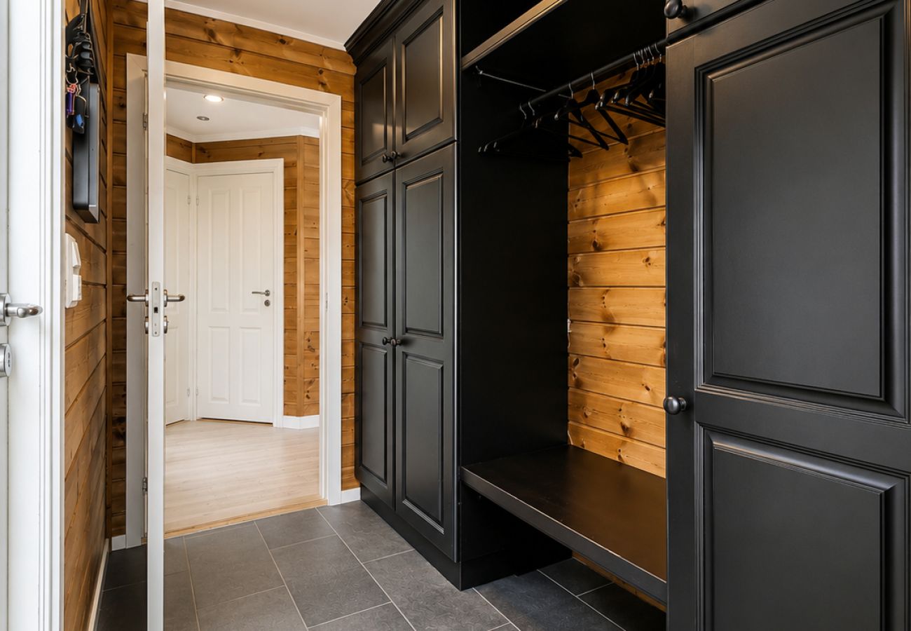 Apartment in Hol - Fully equipped ski-in/ski-out apartment at Kikut, Geilo