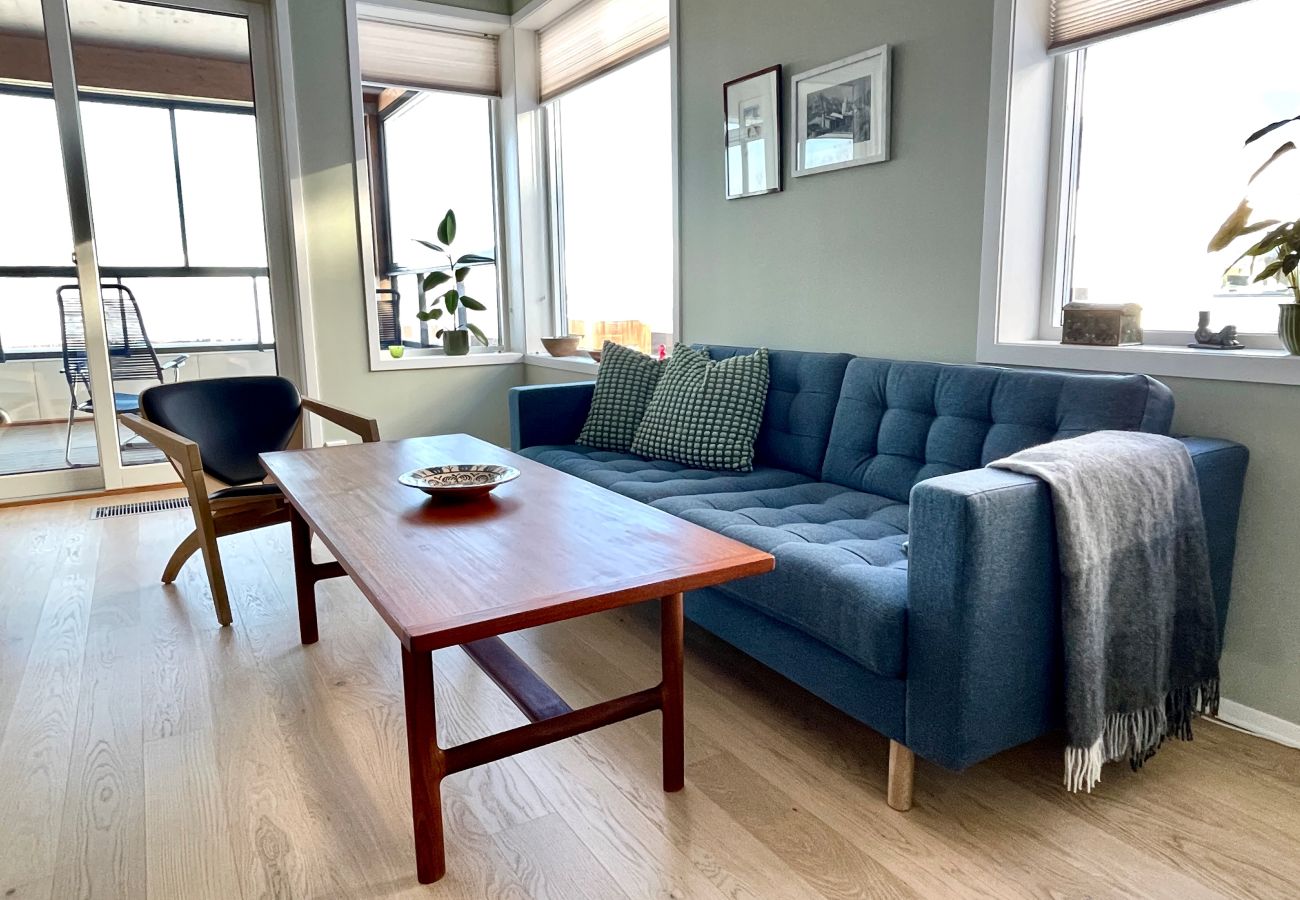 Apartment in Tromsø - Arctic Trail Retreat