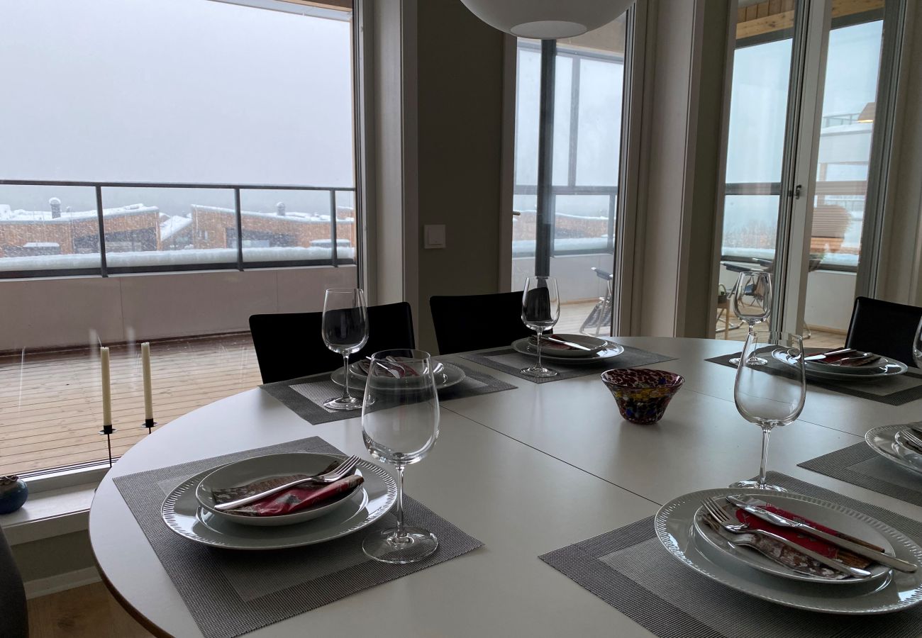 Apartment in Tromsø - Arctic Trail Retreat