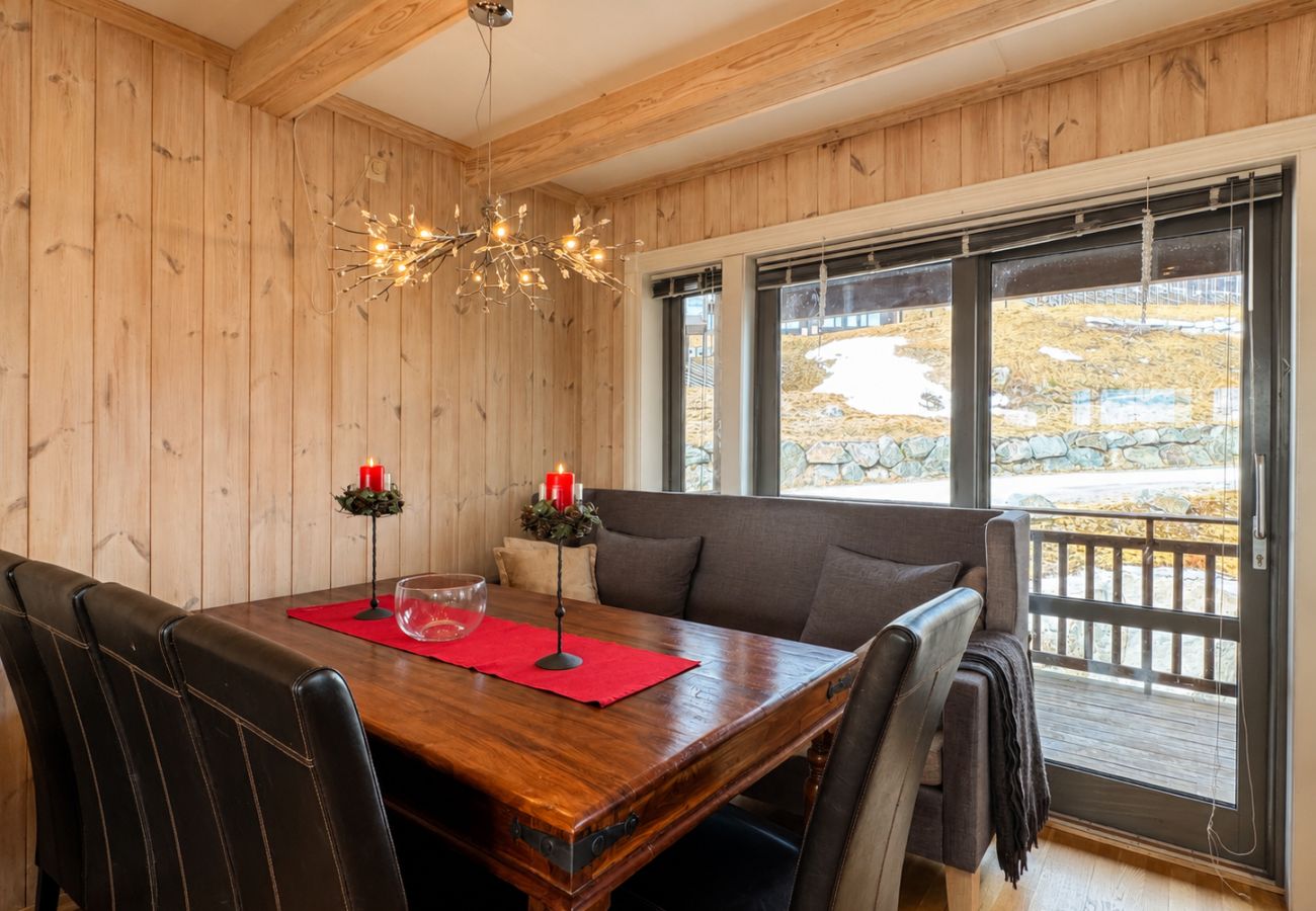 Apartment in Hol - Ski-in/ski-out at Kikut, Geilo – apartment with sauna
