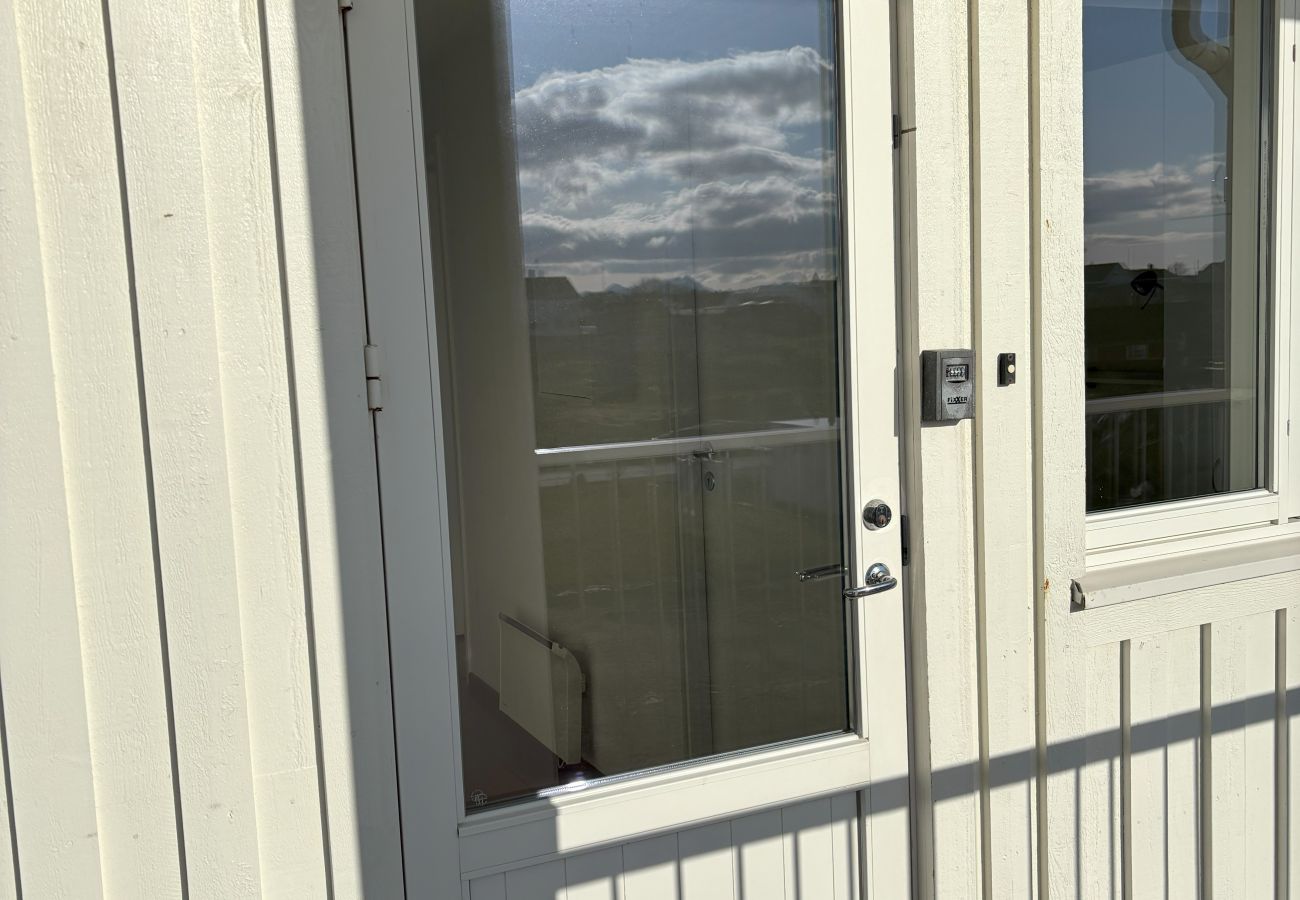 Apartment in Vågan - Apartment by the sea in Henningsvær