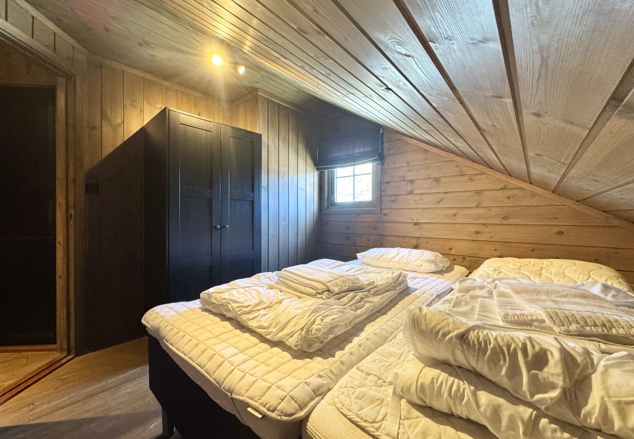 Cabin in Hol - Dream cabin by Geilo – ski-in/ski-out with room for the whole family!