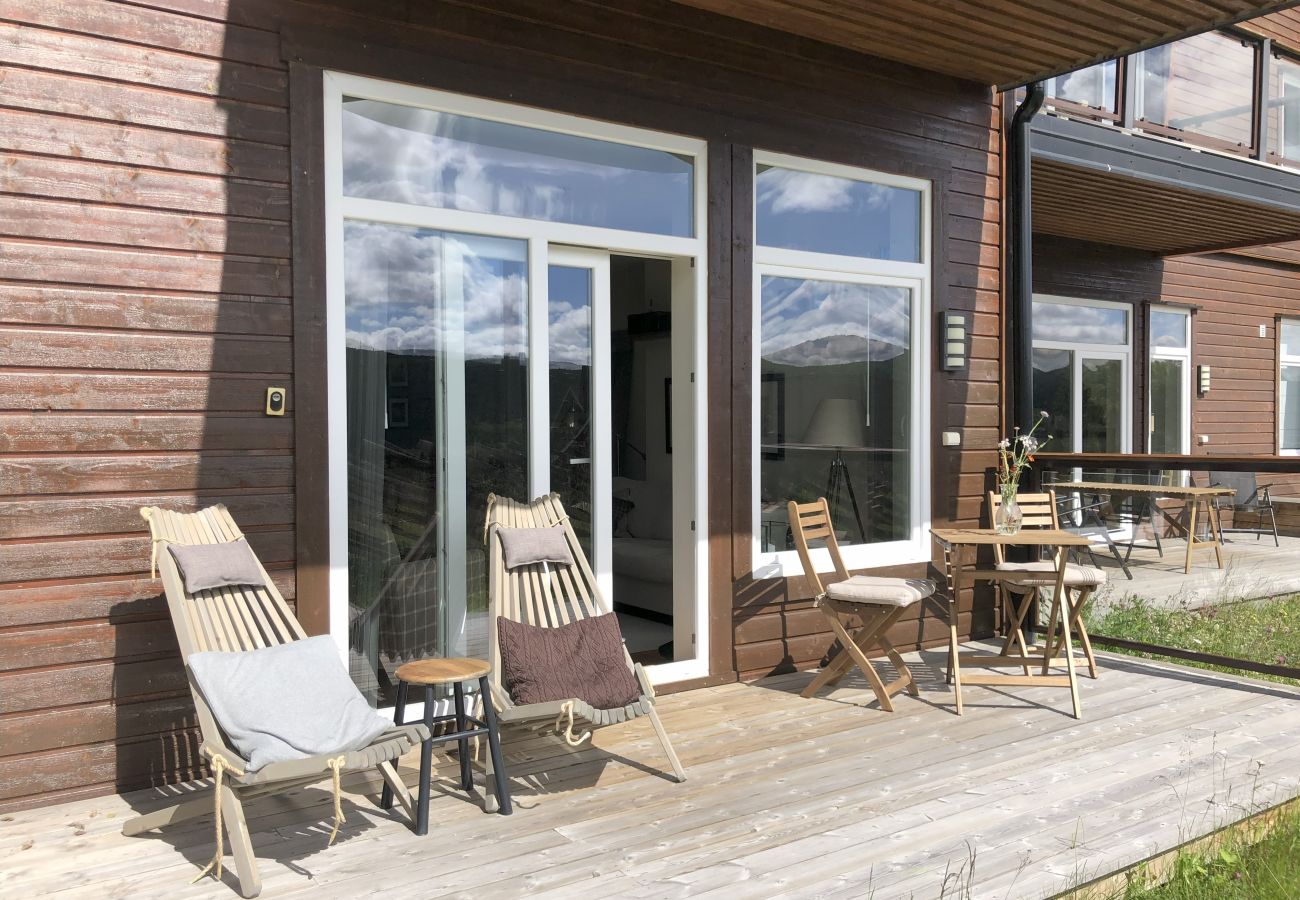 Apartment in Hol - In the heart of magical Geilo – modern apartment with sunny terrace and views