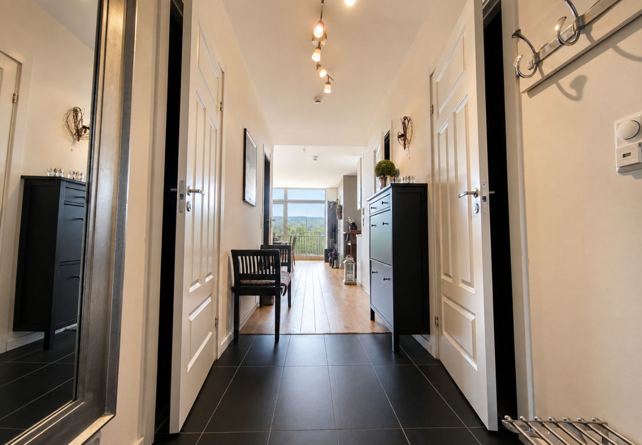 Apartment in Hol - In the heart of magical Geilo – modern apartment with sunny terrace and views