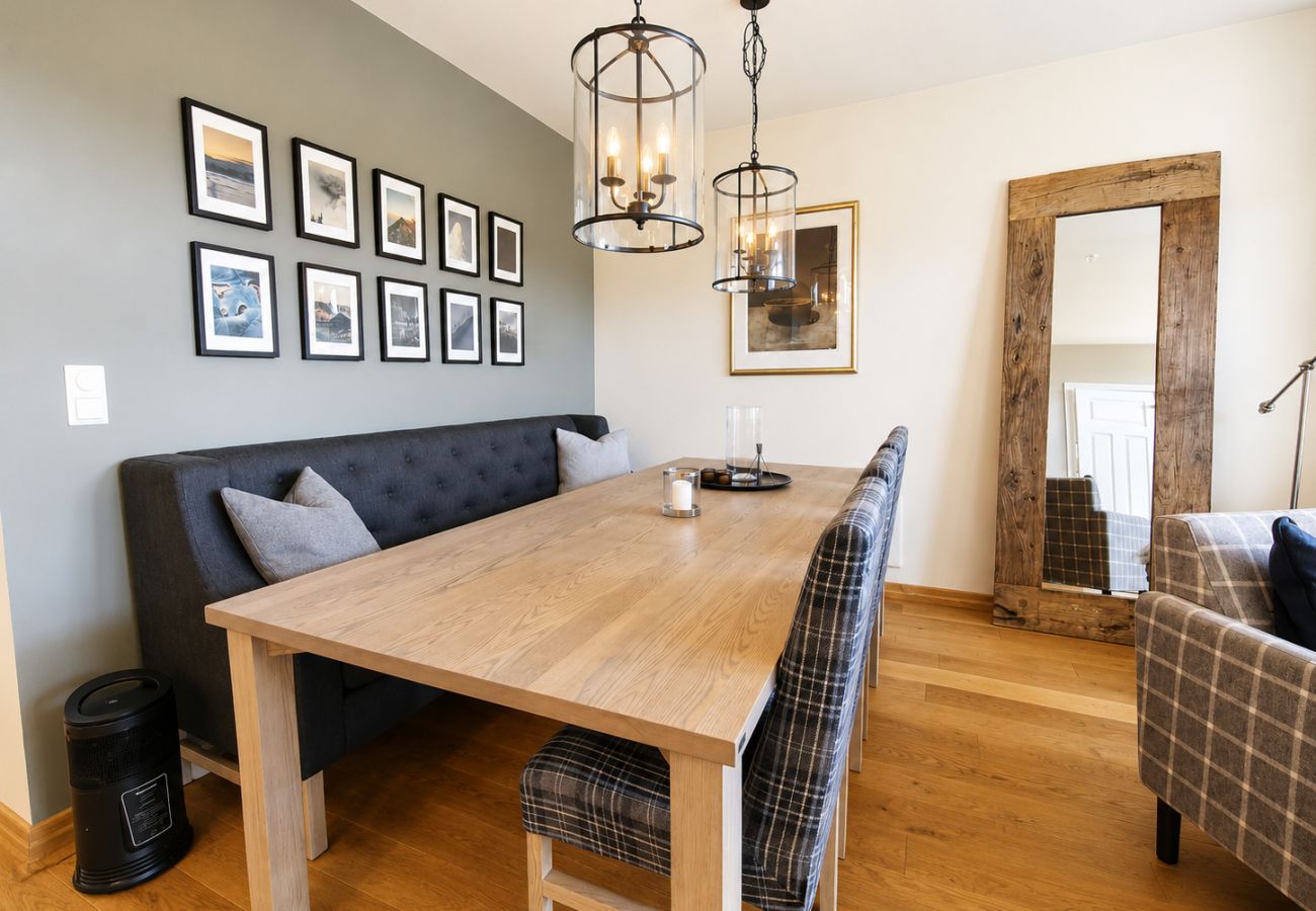 Apartment in Hol - In the heart of magical Geilo – modern apartment with sunny terrace and views