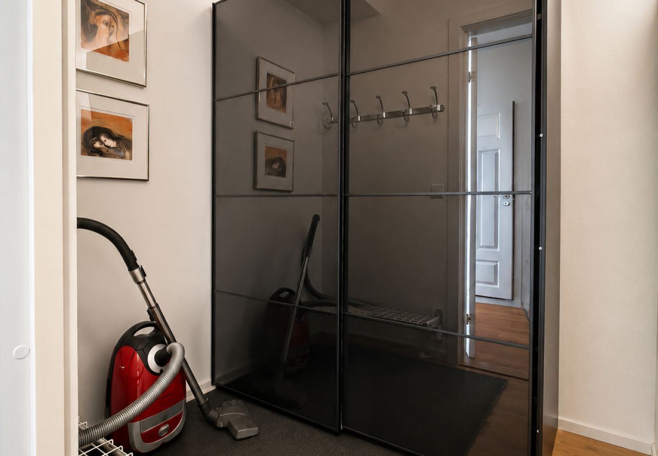 Apartment in Hol - In the heart of magical Geilo – modern apartment with sunny terrace and views