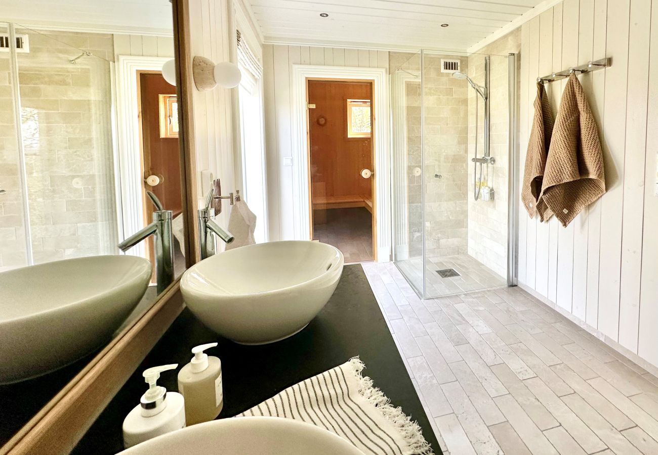 Cabin in Hol - Exclusive mountain lodge with panoramic views and high standard – Kikut/Geilo