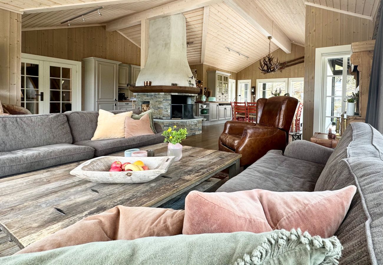 Cabin in Hol - Exclusive mountain lodge with panoramic views and high standard – Kikut/Geilo