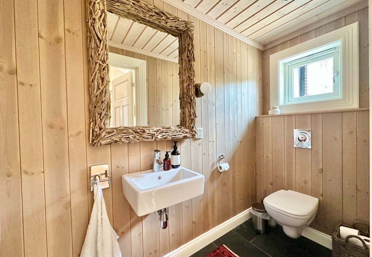 Cabin in Hol - Exclusive mountain lodge with panoramic views and high standard – Kikut/Geilo