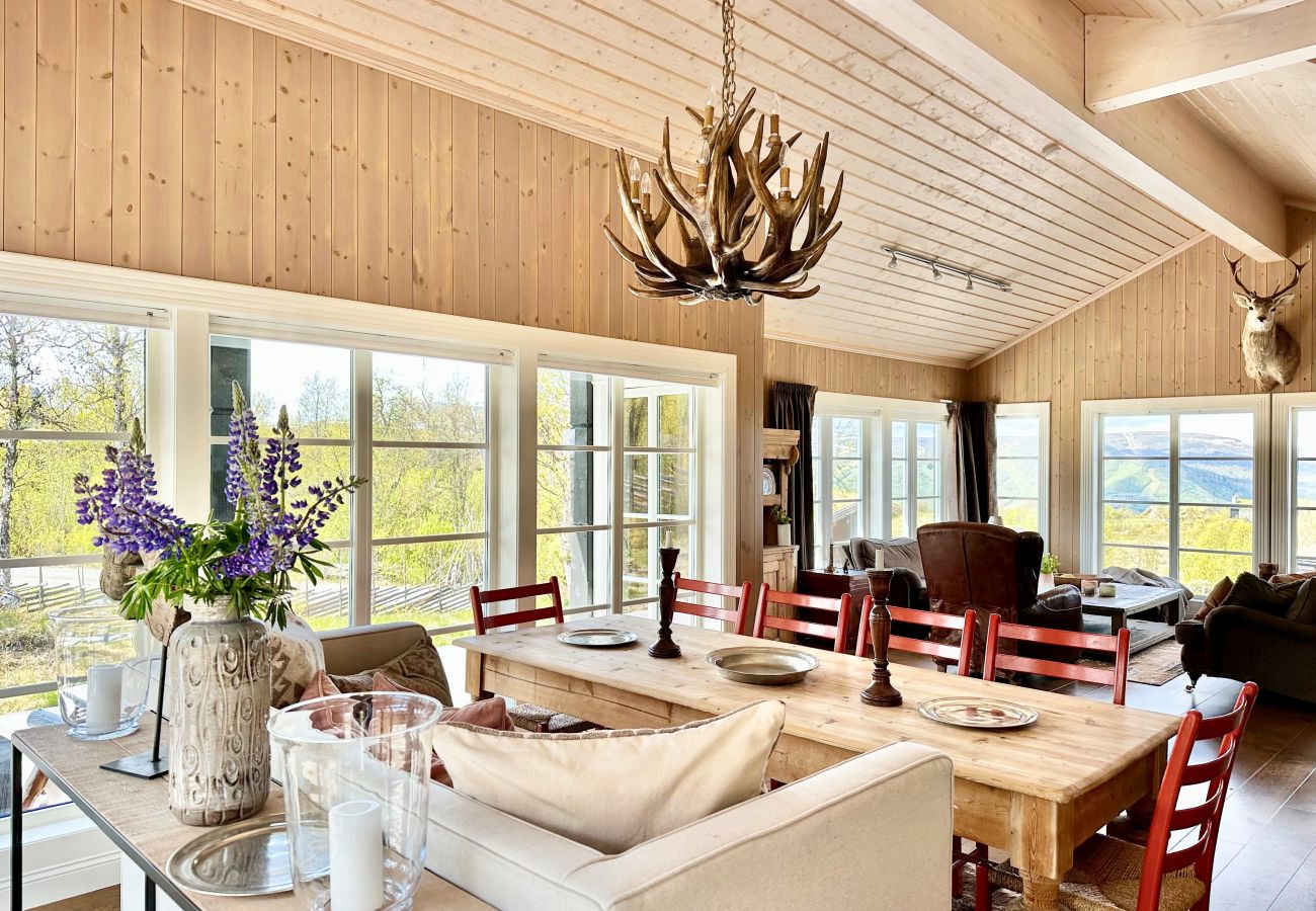 Cabin in Hol - Exclusive mountain lodge with panoramic views and high standard – Kikut/Geilo